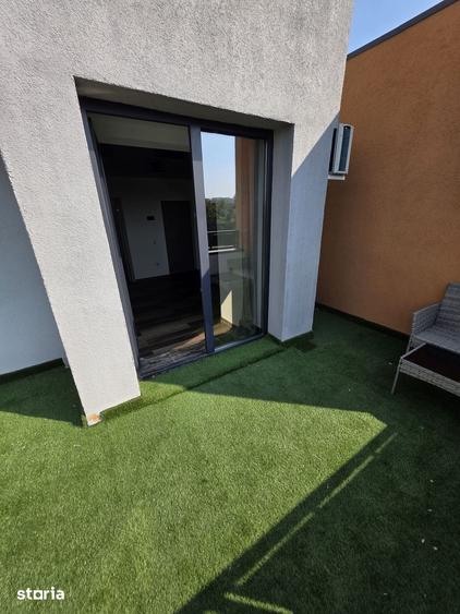 Apartament cu 2 camere în Micro 17