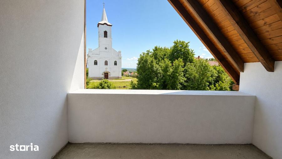 Casă cu 5 camere cu Teren 1000 Mp în Aiton