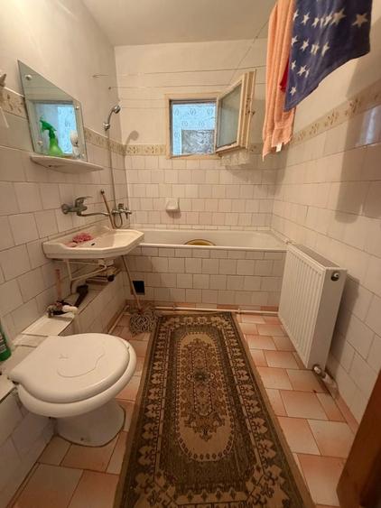 Apartament cu 2 camere decomandat în Calarași 4