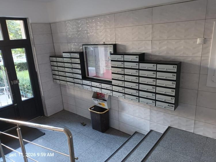 Apartament cu 3 camere decomandat în Lujerului
