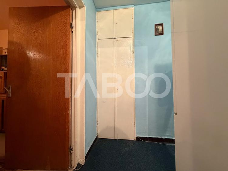 Apartament cu 3 camere semidecomandat, mobilat în Mănăștur