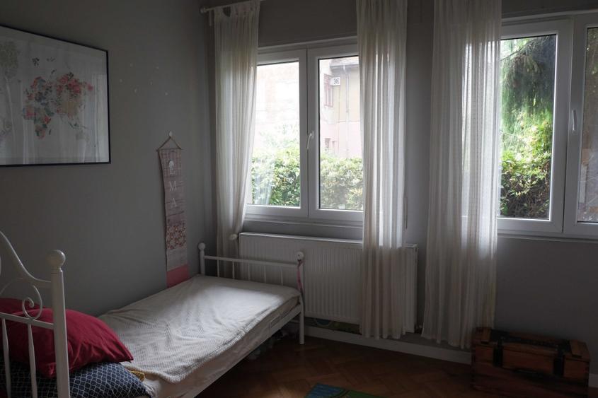 Apartament cu 4 camere decomandat în Ultracentral