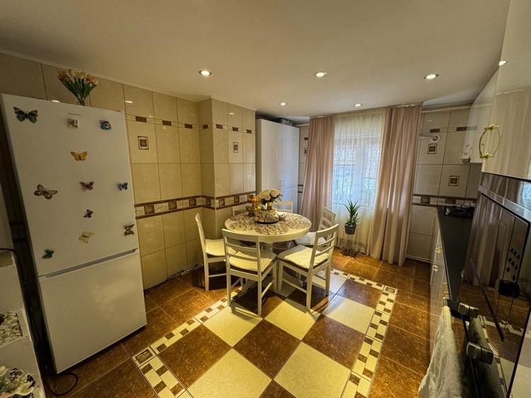 Apartament cu 3 camere în Central