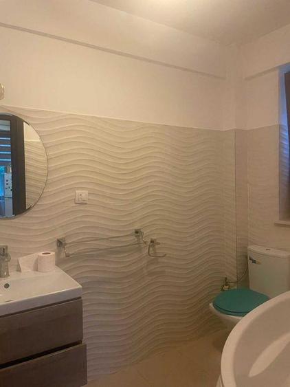 Apartament cu 2 camere decomandat în Palat