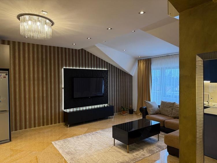 Apartament cu 3 camere decomandat în Mărgeanului