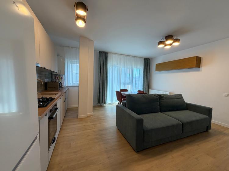Apartament cu 2 camere semidecomandat în Florești