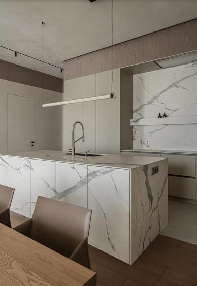 Apartament cu 2 camere decomandat în P-ța Alba Iulia
