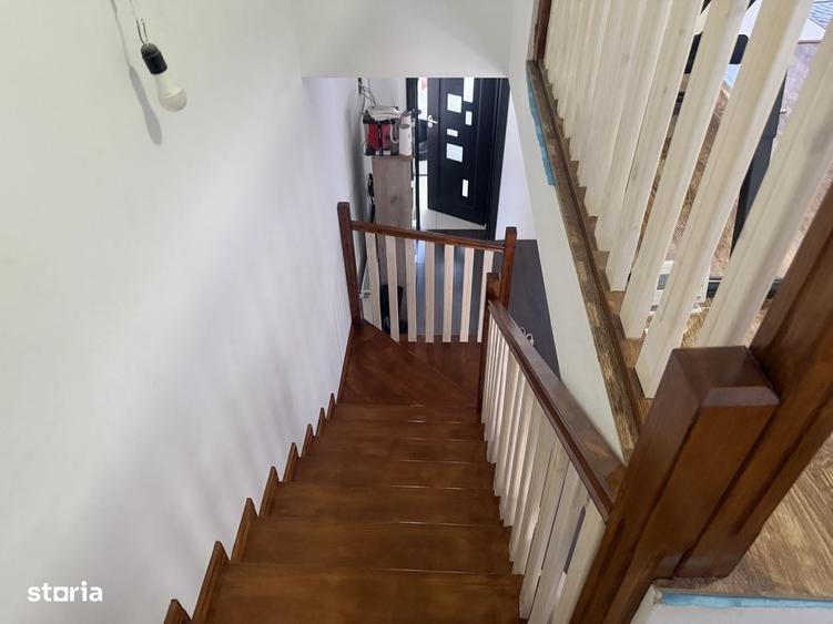 Casă cu 3 camere în Central