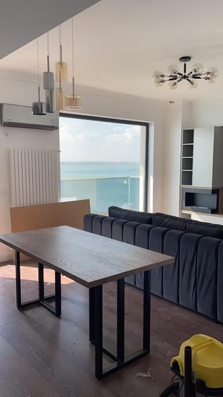 Apartament cu 3 camere decomandat, mobilat în Mamaia