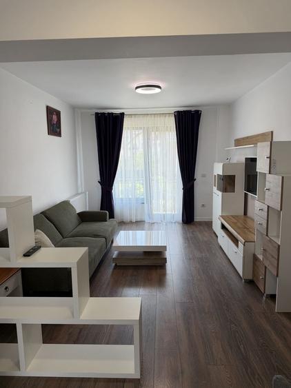 Apartament cu 2 camere în Tractorul