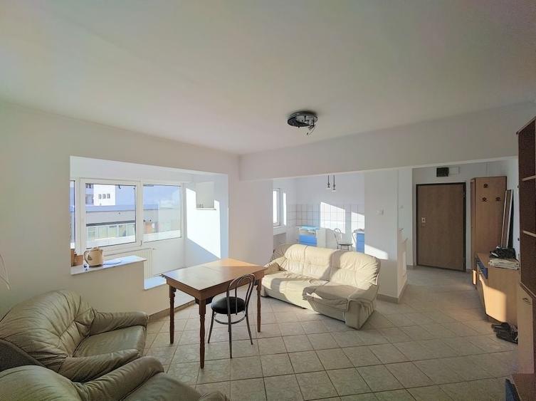 Apartament cu 2 camere decomandat în Central