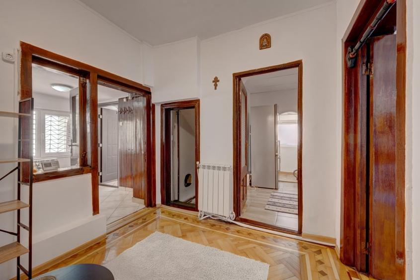 Apartament cu 3 camere decomandat, mobilat în Unirii