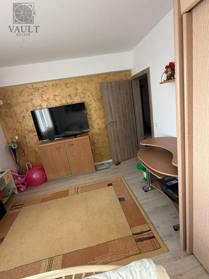 Apartament cu 2 camere decomandat, mobilat în Sălaj