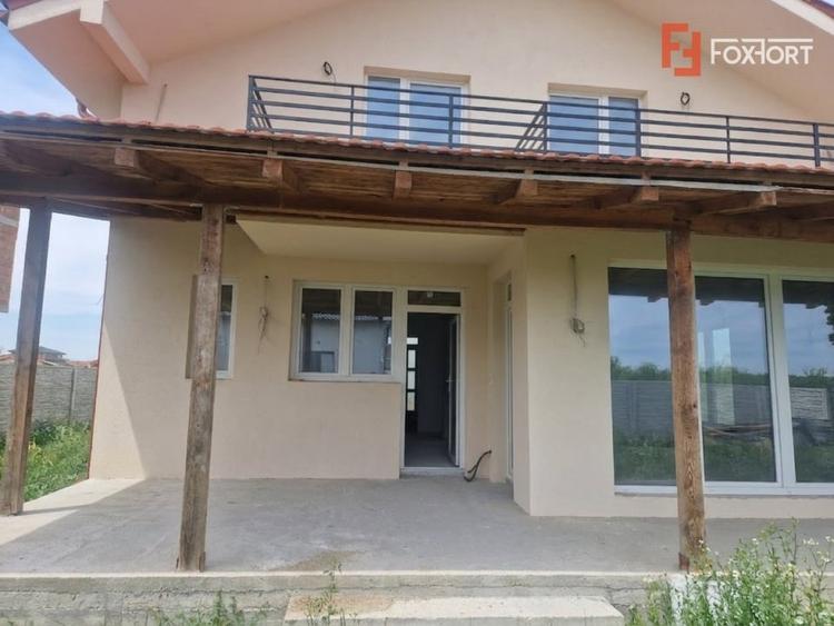 Casă individuală cu 5 camere cu Teren 617 Mp în Moșnița Veche