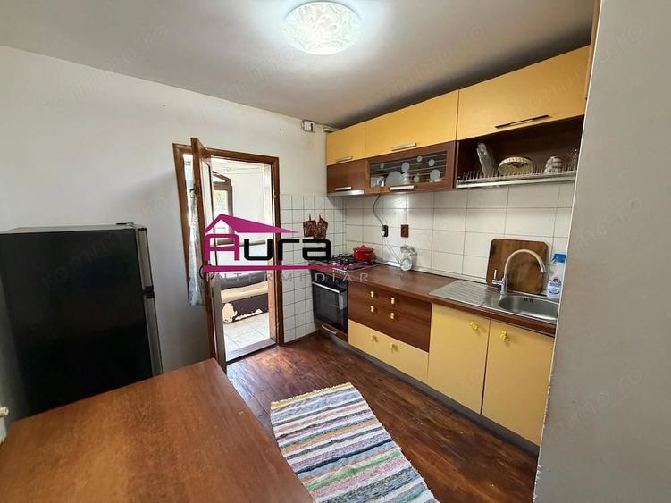 Apartament cu 3 camere decomandat în E3