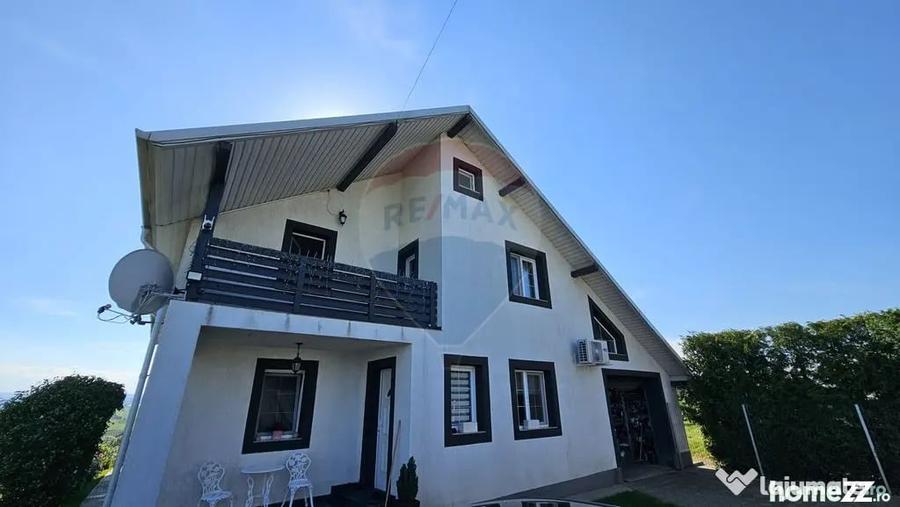 Casă cu 6 camere cu Teren 3614 Mp în Liteni (Moara)