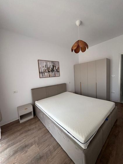 Apartament cu 2 camere decomandat, mobilat în Girocului