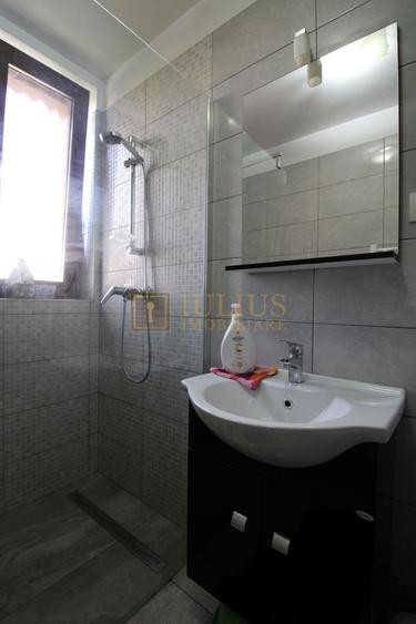 Apartament cu 3 camere semidecomandat, mobilat în Nord