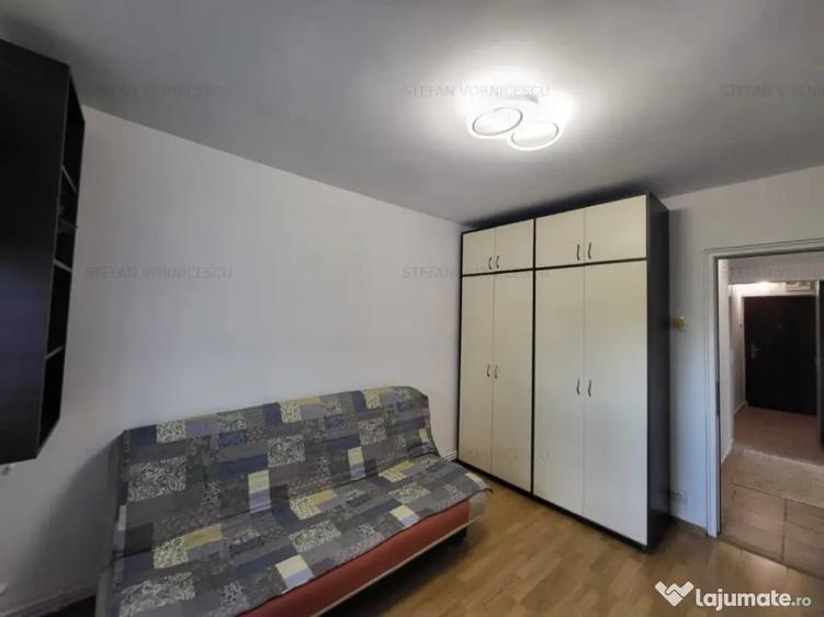 Apartament cu 2 camere decomandat în Hala Centrală