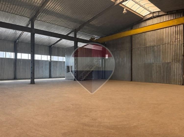 Spațiu industrial, de 550 mp, în Centură