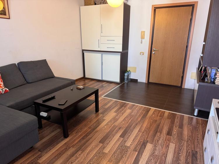 Apartament cu 2 camere decomandat în Drumul Taberei