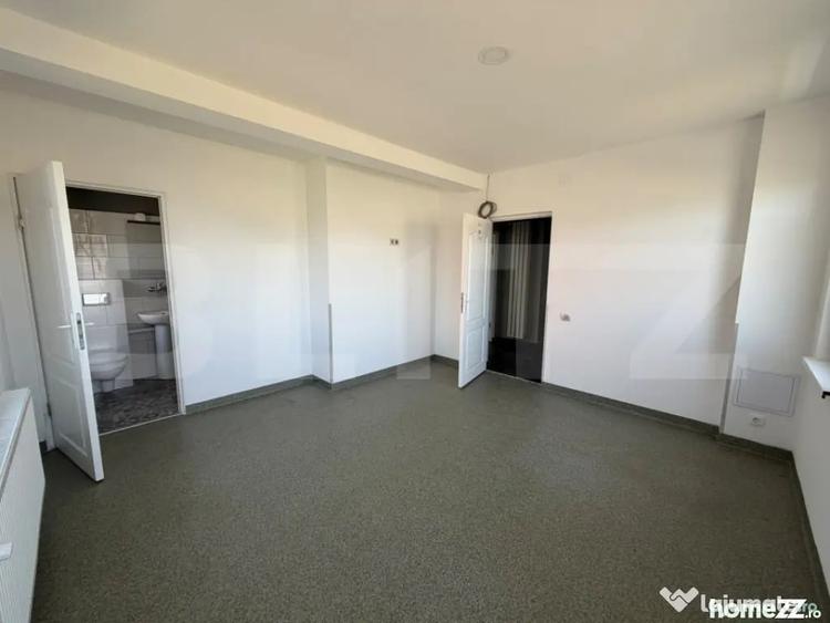 Spațiu comercial, de 390 mp, în Luna