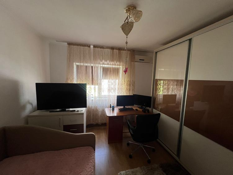 Apartament cu 2 camere decomandat în Tomis III