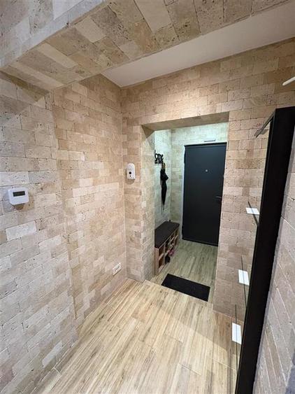 Apartament cu 4 camere decomandat în Răcădău