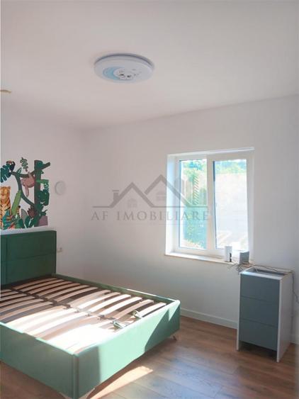 Barnova VILA LUX in spatele Primariei zona exclusivista cu p - 14