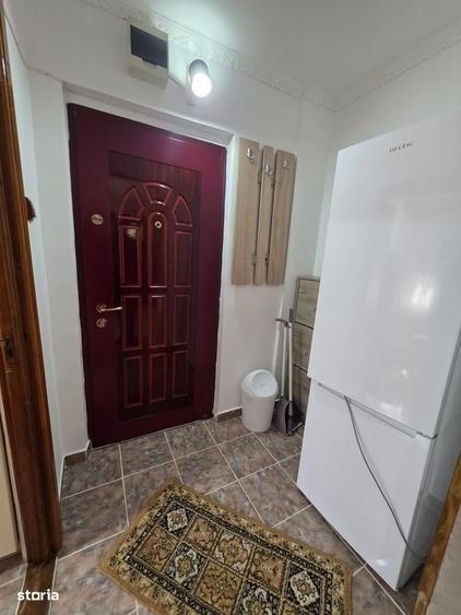 Apartament cu 2 camere semidecomandat în Viziru 1
