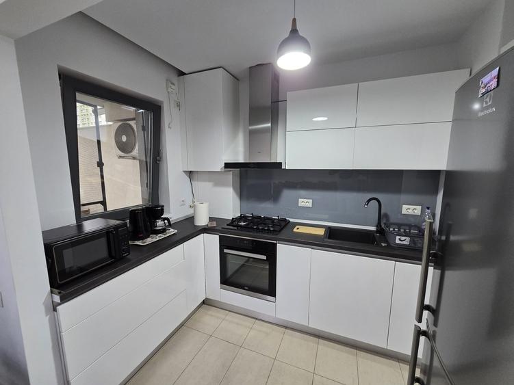 Apartament cu 2 camere semidecomandat în Pantelimon