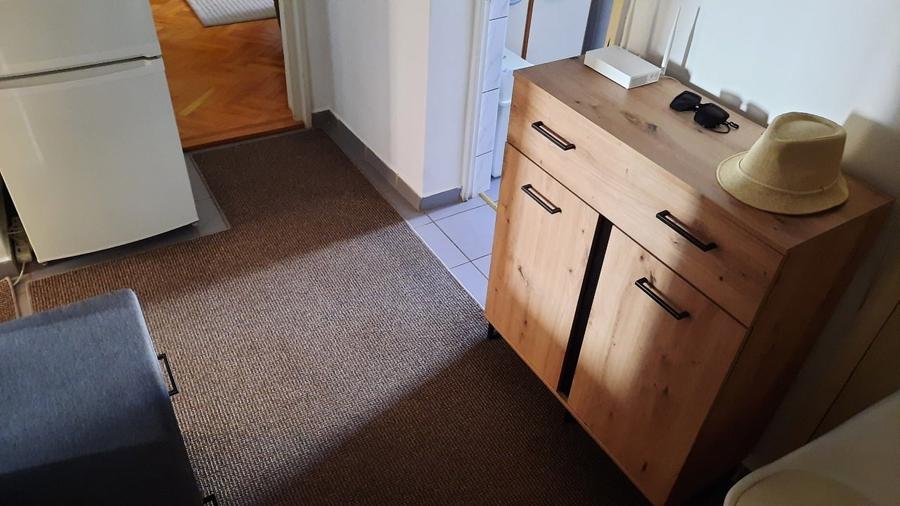 Apartament cu 3 camere decomandat, mobilat în Terezian