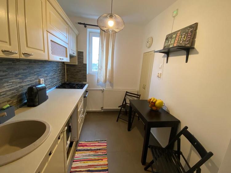 Apartament cu 2 camere decomandat, mobilat în Dristor