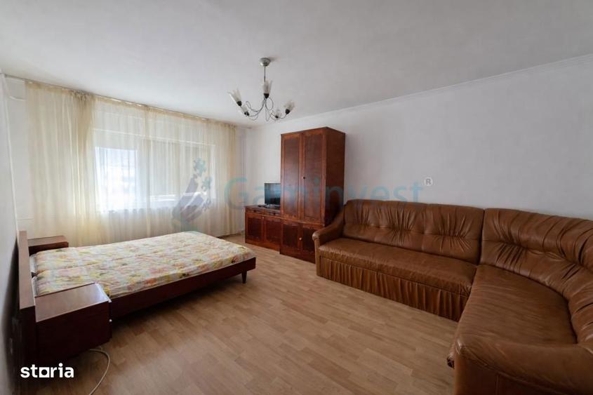 Apartament cu 3 camere în Decebal