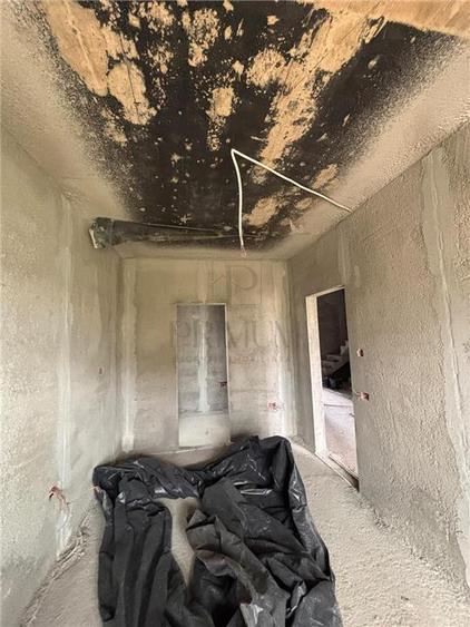 Duplex cu 5 camere cu Canalizare în Moșnița Nouă