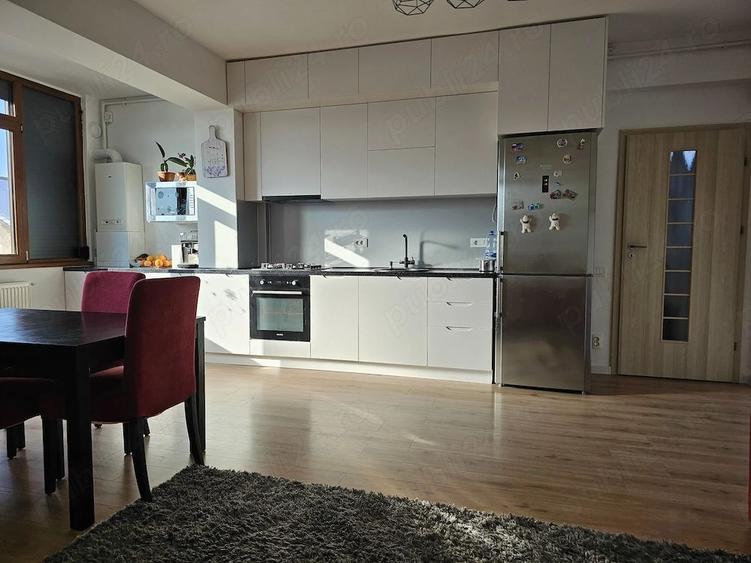 Apartament cu 4 camere decomandat, mobilat în Nord
