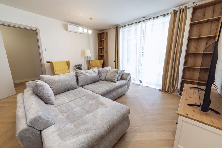Apartament cu 2 camere decomandat, mobilat în Voluntari