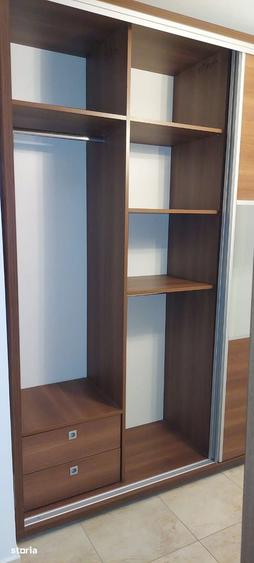 Apartament cu 3 camere decomandat în Berceni