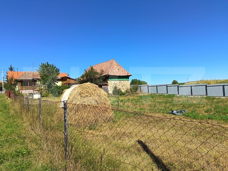 Casă individuală cu 2 camere cu Canalizare în Petrești