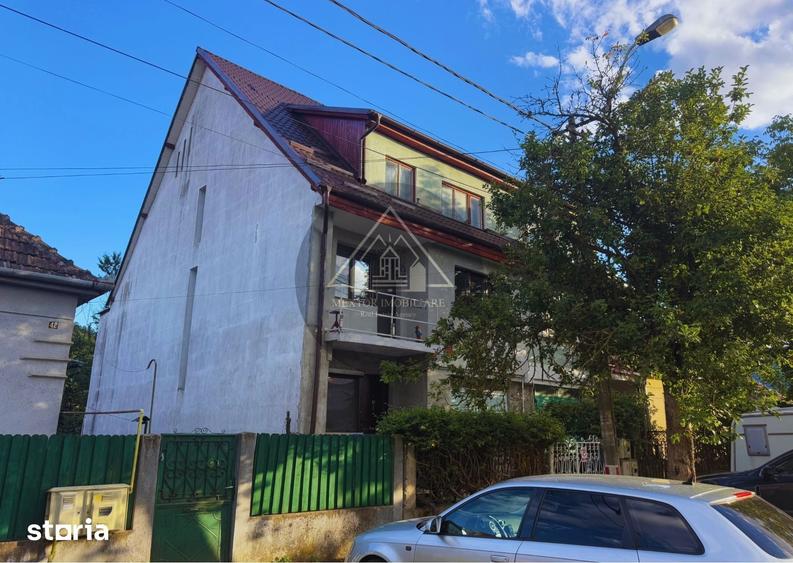 Casă cu 3 camere decomandat cu Teren 300 Mp în Central
