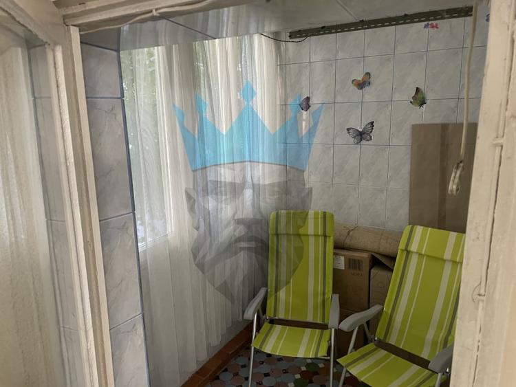 Apartament cu 4 camere decomandat, mobilat în Rahova