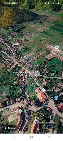 Casă cu 9 camere cu Teren 36000 Mp în Central
