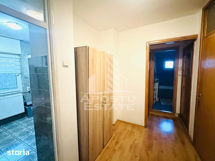 Apartament cu 2 camere, mobilat în Banu Mărăcine — fotografia 2