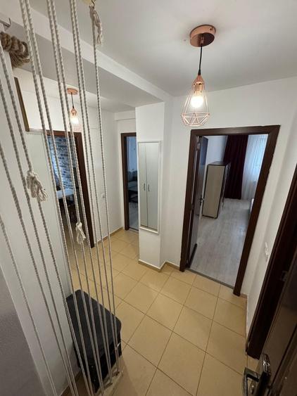 Apartament cu 2 camere decomandat în Regie