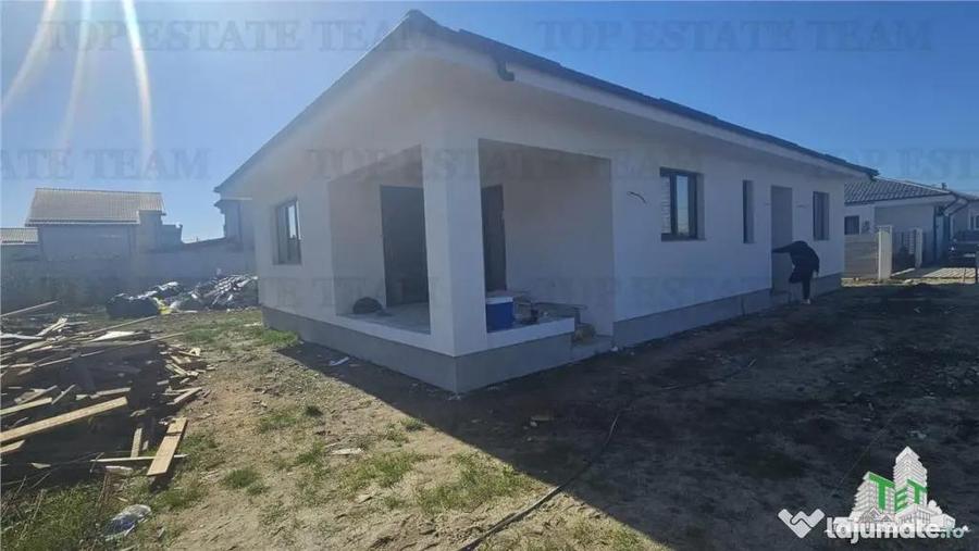 Casa parter 4 camere incalzire in pardoseala in Domnesti - 1