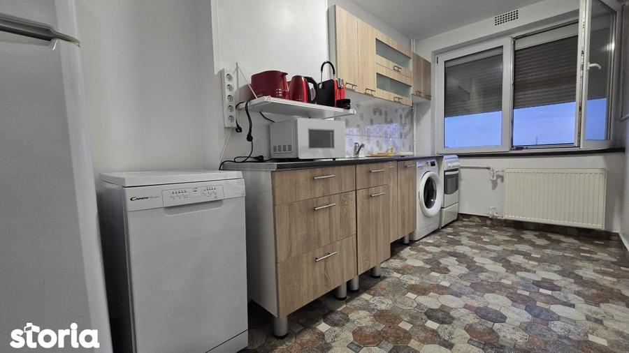 Apartament cu 2 camere, mobilat în Cantemir