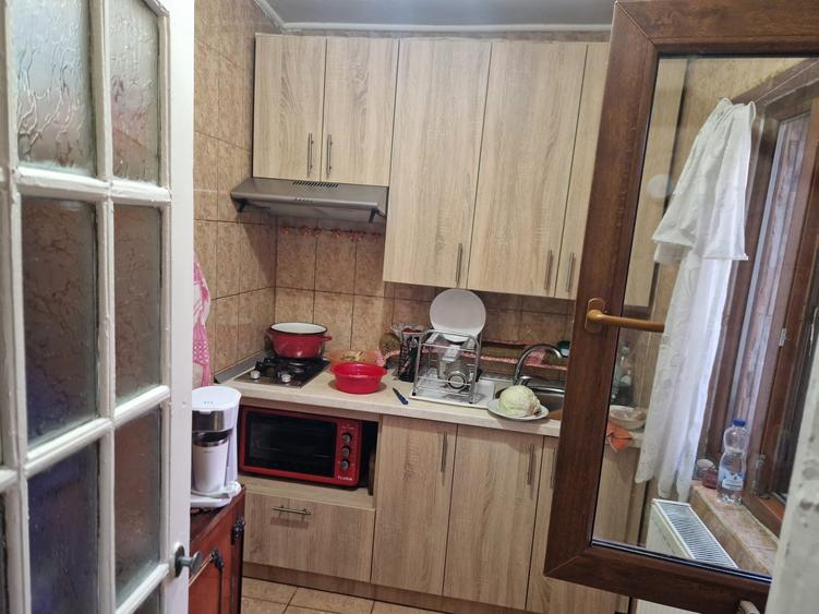Casă individuală cu 3 camere cu Teren 227 Mp în Est