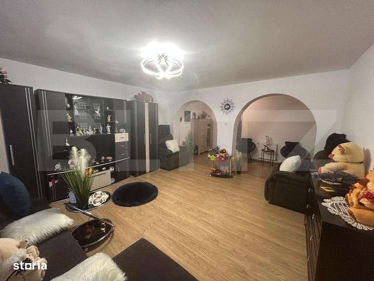 Casă cu 4 camere în Ciupercenii Noi