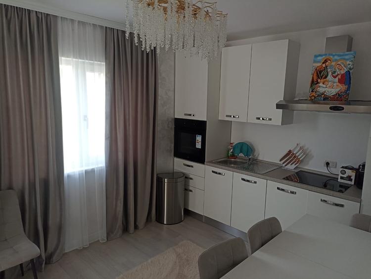 Duplex cu 4 camere cu Teren 300 Mp în Mănăstirea Doamnei