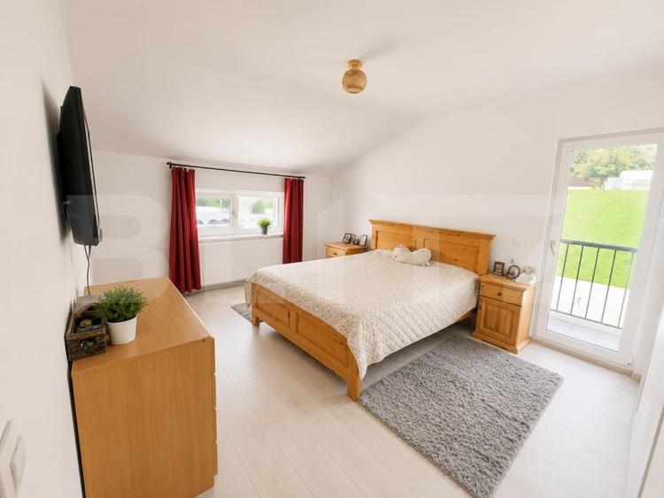 Casă individuală cu 4 camere cu Teren 1458 Mp în Pucioasa